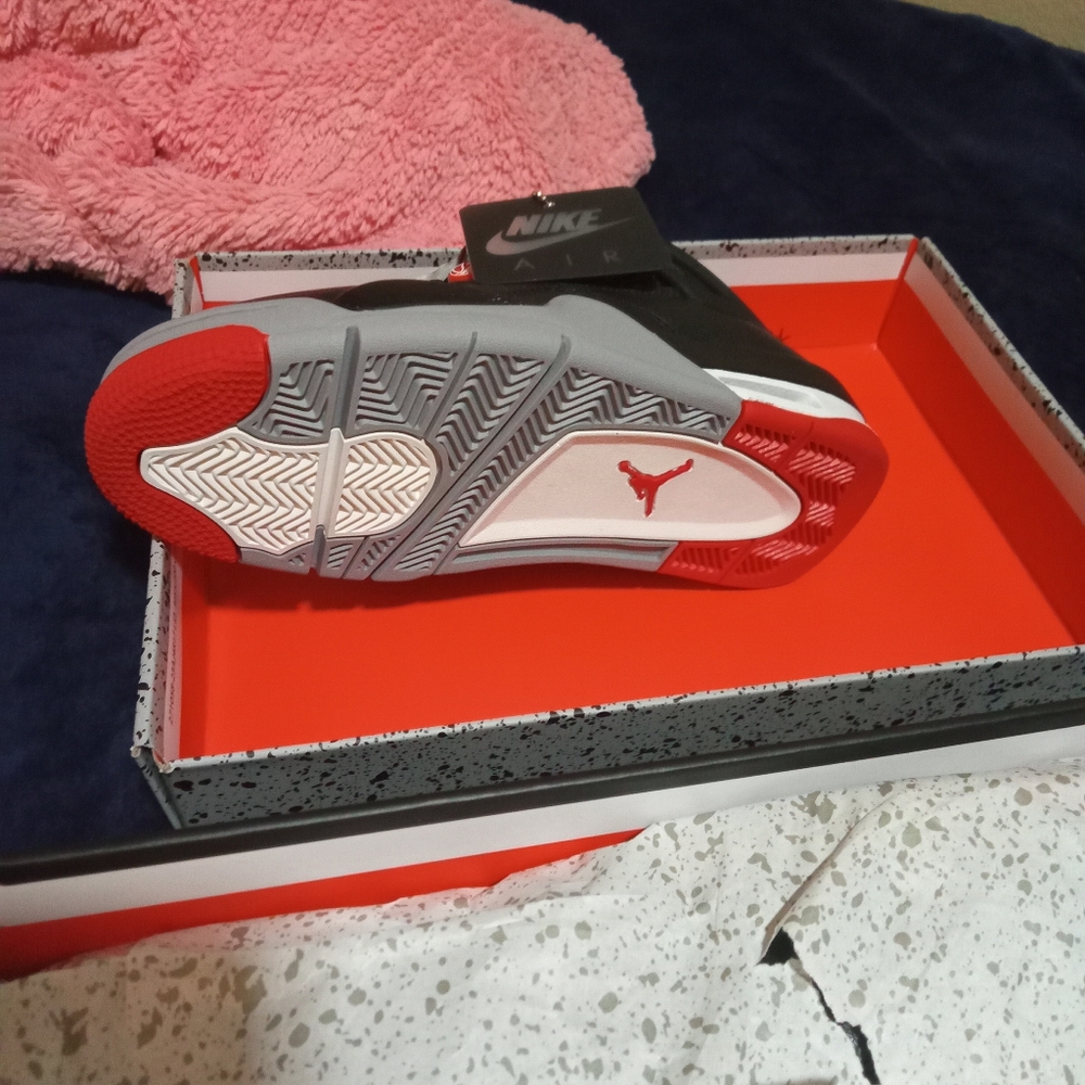 Jordan 4
